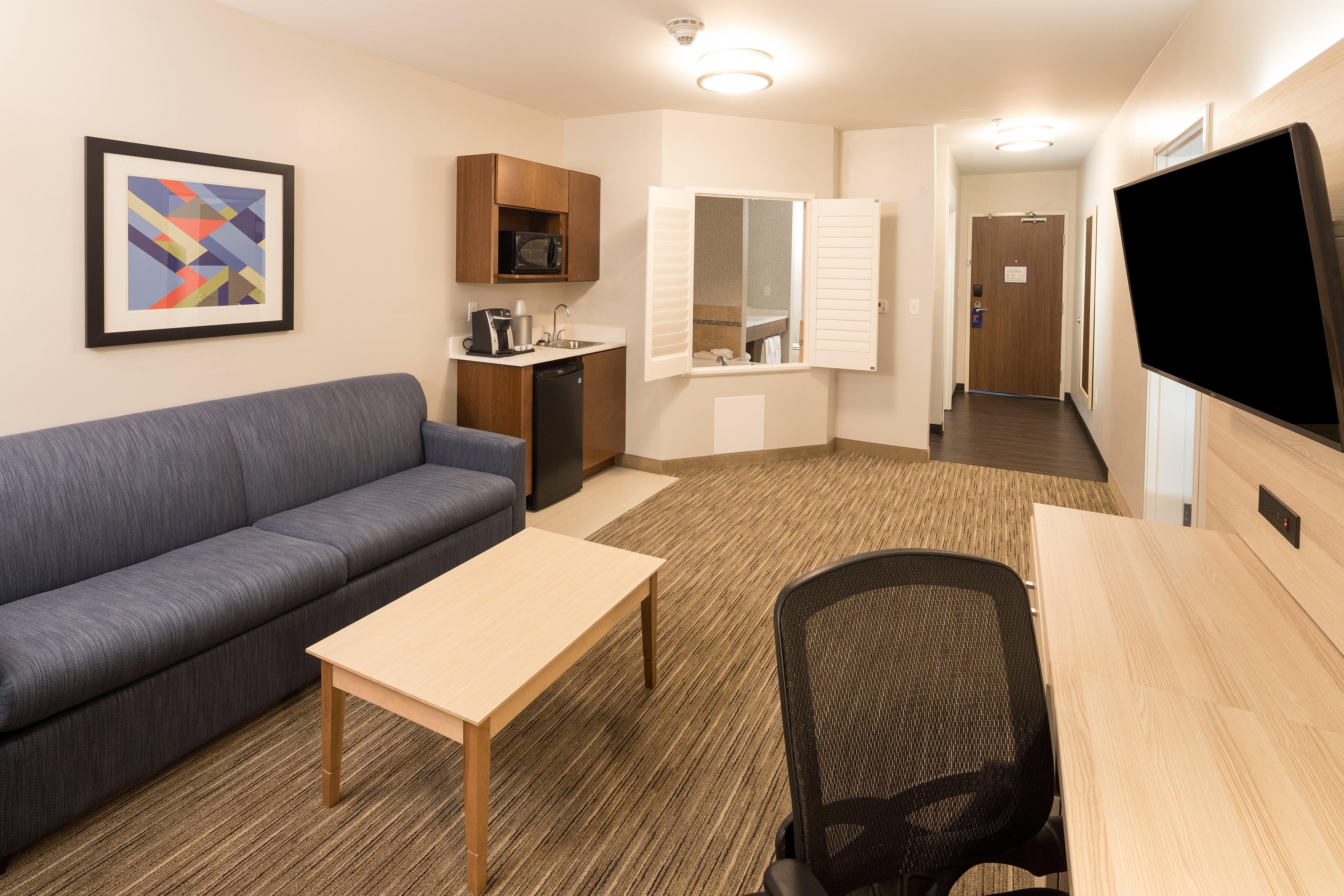 Holiday Inn Express Hotel & Suites Bay City By Ihg Exterior photo