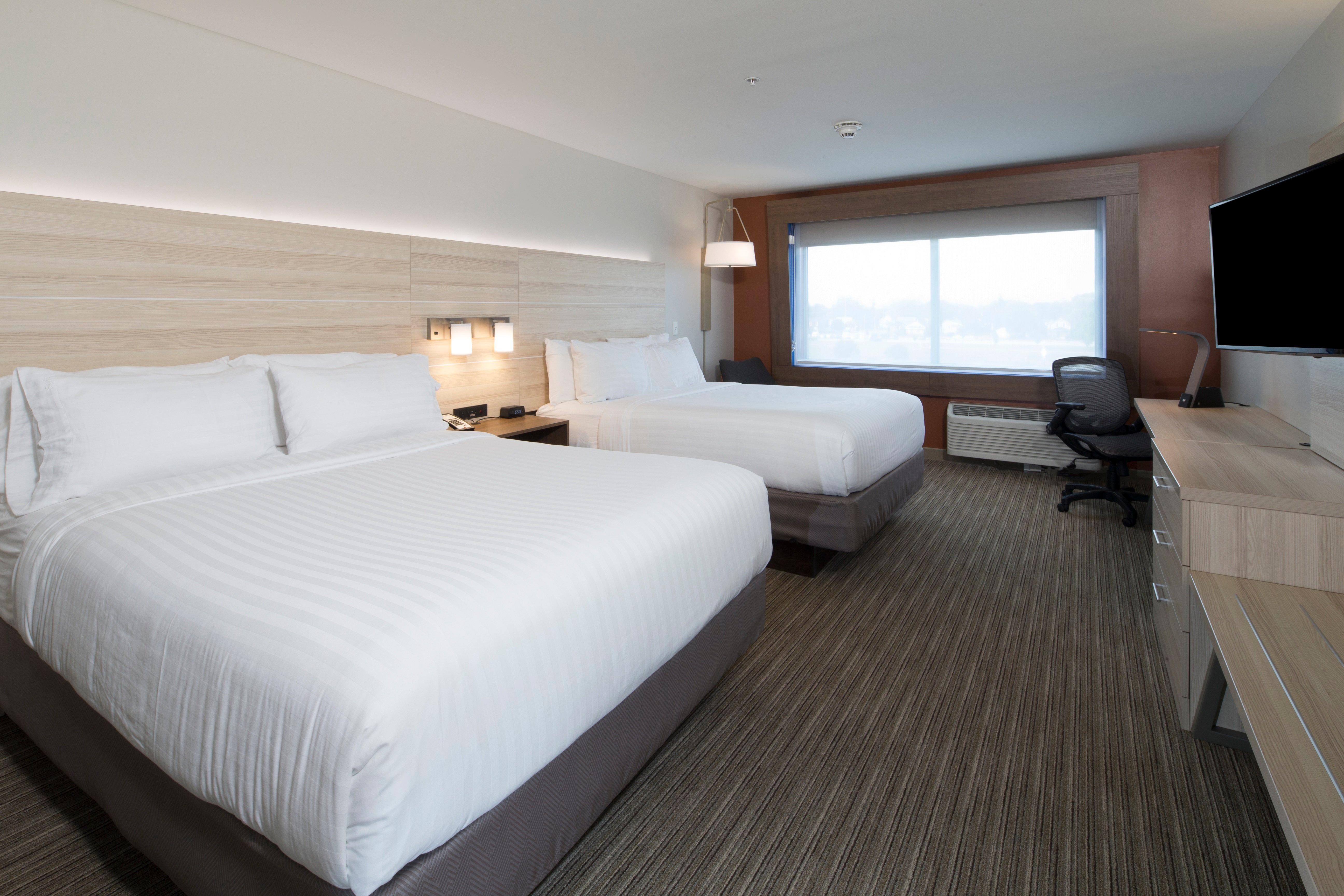 Holiday Inn Express Hotel & Suites Bay City By Ihg Exterior photo